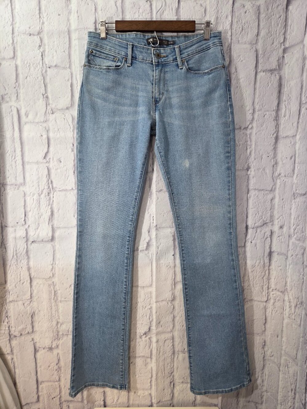 Levi's 8/29 Light Wash Denim Blue Demi Curve Mid Rise Bootcut Jeans FLAW